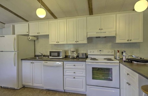 French River Cottage | Spacious 2 BR Cottage Near CavendishnInn The Woods Cottages PEI - Cottage 4
