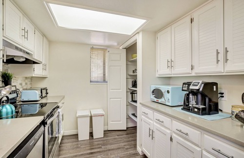 Cottonwood Heights House | Spacious-2 Hot Tubs-close to 4 ski resorts!
