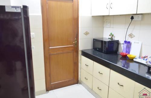 Greater Kailash Apartment | Spacious 2BHK prime location with big Livingroom 8