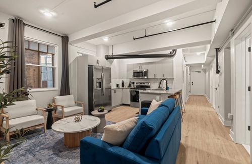 Center City Apartment | Spacious 3-Bedroom Retreat in Center City