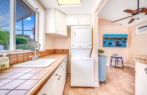 College Park House | Spacious 4-bedroom pool house in enjoyable Lake Worth Beach