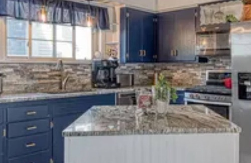 Monroe House | Spacious 4-bedroom house in serene Monroe with WiFi, fitness room, AC