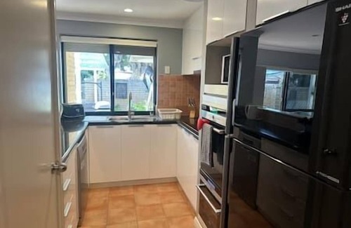 Wembley House | Spacious 4-Bedroom Villa – Close to Hospitals, Schools & CBD