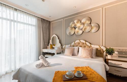 District 4 Apartment | Spacious 4BR apat at Saigon Centre with pool, supermarket, view