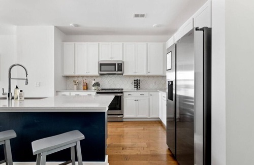 North Charleston Apartment | Spacious 4BR Near Charleston | Pool Access ($)