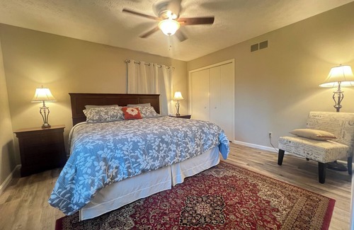 Dublin Other | Spacious 5-bed farmhouse w/Pool Table, Table Tennis Close to Columbus Zoo