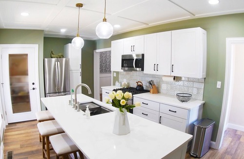 Shelbyville House | Spacious 5-bedroom Home Centrally Located-Sleeps 14!