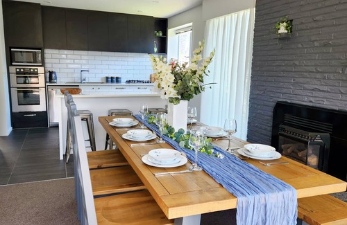 Hoon Hay House | Spacious 5BR 2BA 2LR plus sleepout Family Home