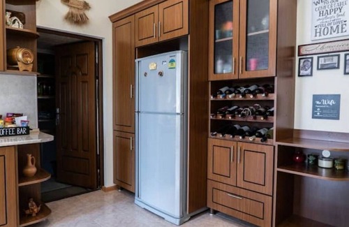 Yerevan House | Spacious 5BR/2BA VILLA: AC, Parking, Gazebo, Backyard, Mount. View, Wi-Fi BBQ