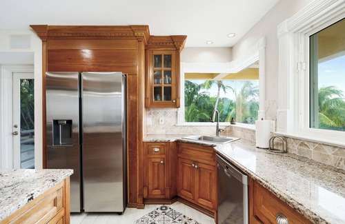 Florida Keys House | Spacious 8-bedroom house with AC and WiFi in charming Marathon pres week open