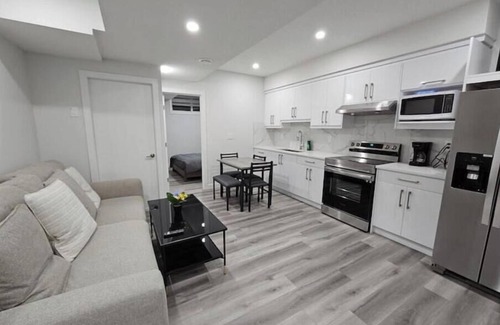 Evanston House | Spacious and cozy home, self check in
