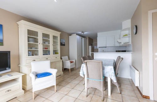 Middelkerke Apartment | Spacious apartment with view