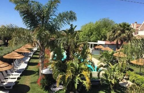 Pozzallo Apartment | Spacious apartment in Pozzallo, sea view, shared pool