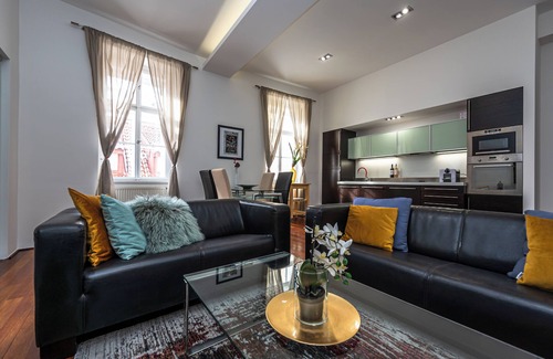 Stare Mesto Apartment | Spacious apartment on the Old Town Square
