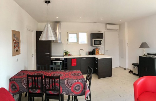 Propriano Apartment | Spacious apartment with sea view, swimming pool, near beaches and harbor
