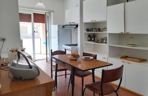 Monte Sacro Apartment | Spacious apartment with park view in Conca d'oro