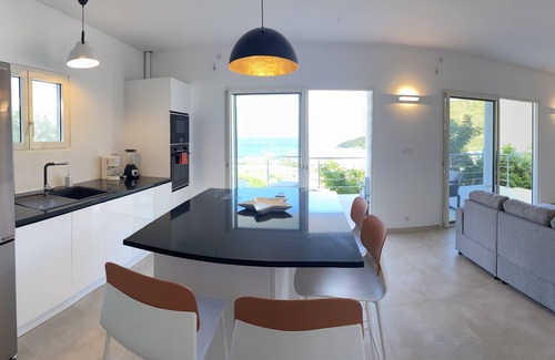 Anse Marcel Apartment | spacious appartment facing the sea with private garden jaccuzi and plancha grill