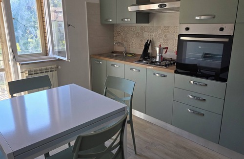 Bolsena Apartment | Spacious appartment with AC. Walking distance to castle and to Bolsena Lake.