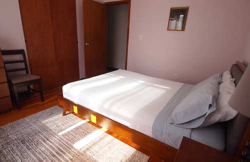Ditmas Park Apartment | Spacious Apt in a real Brooklyn neighborhood, quick subway ride from Manhattan
