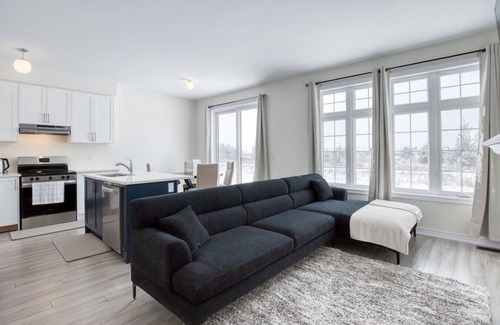 Carrying Place Apartment | Spacious Brand New 4-Bed Retreat in Quinte West