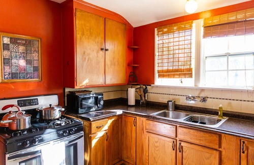 Hollywood Apartment | Spacious, Bright 2-Bedroom Hollywood Retreat