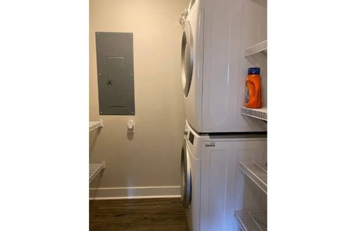 Olde Towne East Cottage | Spacious Carriage House - Olde Towne East - free parking - Super Host