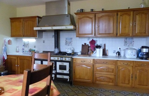 Arfeuilles Cottage | Spacious country house, pets allowed, private parking