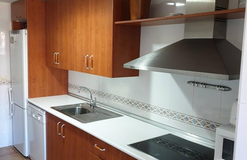 Badaguas Apartment | Spacious Duplex with Golf Course & Park Access Near Jaca