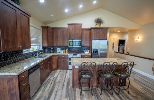 Eden House | Spacious Eden Getaway with Hot Tub