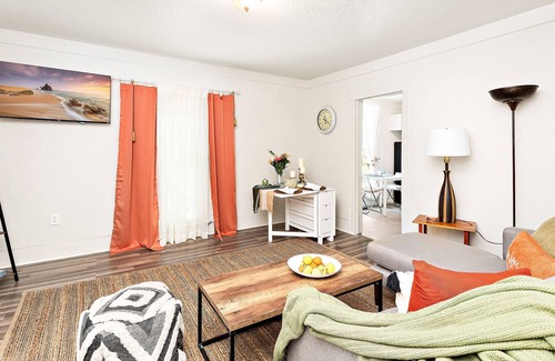 Excelsior Springs Apartment | Spacious Elegance Near Downtown