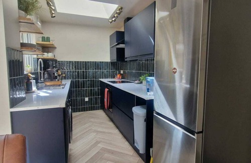 Dublin House | Spacious Family Haven On Edge of City Centre