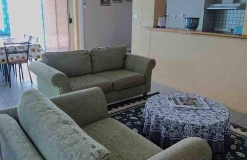 Waterford House | Spacious Family Home, 7