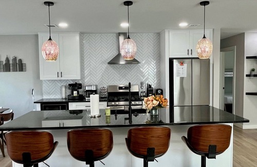 Cedar Park House | Spacious Family/Pet-Friendly Home + Attached Studio near Park and Community Pool