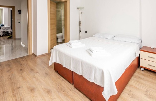 Mumcular Apartment | Spacious Flat with Balcony in Mugla