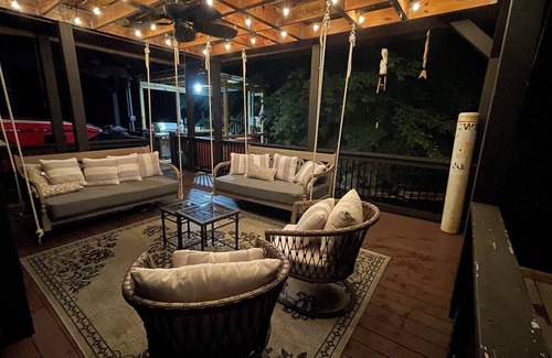 Hickory House | Spacious Home on Lake Hickory with Dock