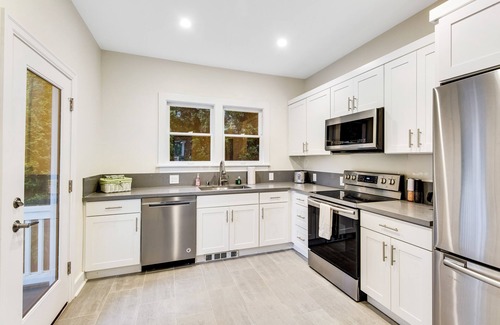 Wallingford House | Spacious home with fenced yard, patio, & sunroom - near UW/Green Lake