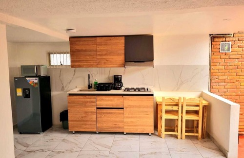 Barrios Unidos House | Spacious House in a Strategic and Well-Connected Area