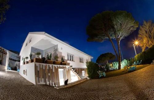 Atalaia House | Spacious House in Atalaia with Shared Pool