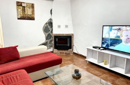 Benalauria House | Spacious House in Benalauría with Fireplace