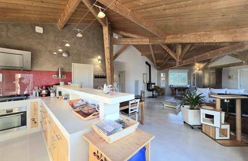 Montagrier Cottage | Spacious house with private pool and WiFi in Montagrier