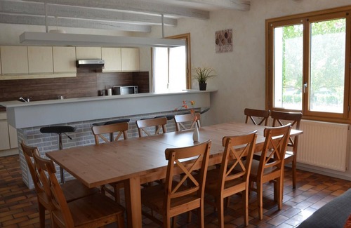 Pouille Cottage | Spacious house with garden, terrace, and leisure facilities in Pouillé