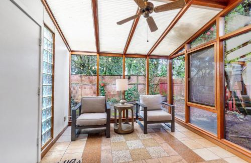 Meridian Park House | Spacious Mid Century Modern Sunroom Rambler