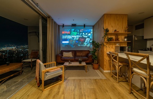 El Tesoro Apartment | Spacious Poblado Apt on 22nd floor w/breathtaking views of the city & mountains