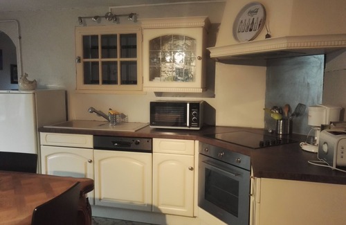 Sorgues Cottage | Spacious quiet house with park, near Avignon en Provence