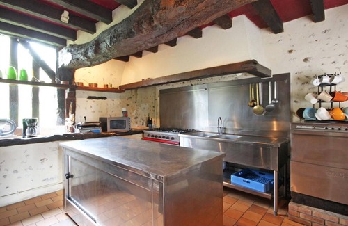 Longny les Villages Cottage | Spacious retreat in Perche, pets allowed, perfect for hunting and nature