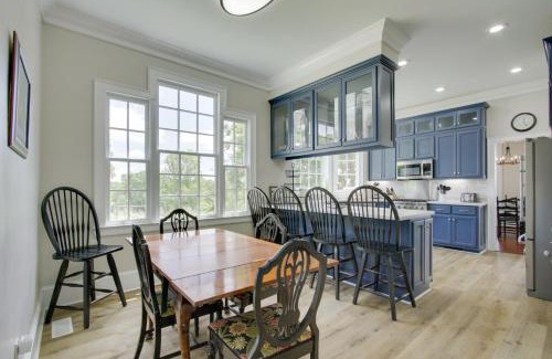 Lauderdale County House | Spacious Rural Getaway in Lexington with Deck!