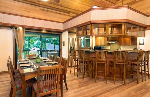 Kilauea House | Spacious tropical getaway with lanais - just steps from the ocean