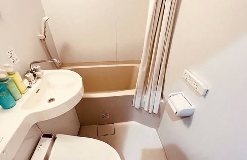 Matsuyama House | Spacious twin room 6C /Naha Okinawa