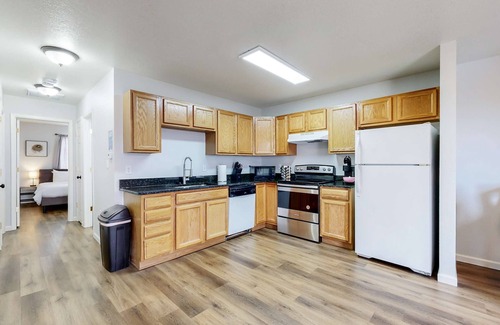 Brighton Condo | Spacious Two-Bed Updated Near DIA easy Denver Access and cute town of Brighton