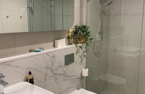 North Melbourne Apartment | Spacious Two Bedrooms With Free Parking in North Melbourne